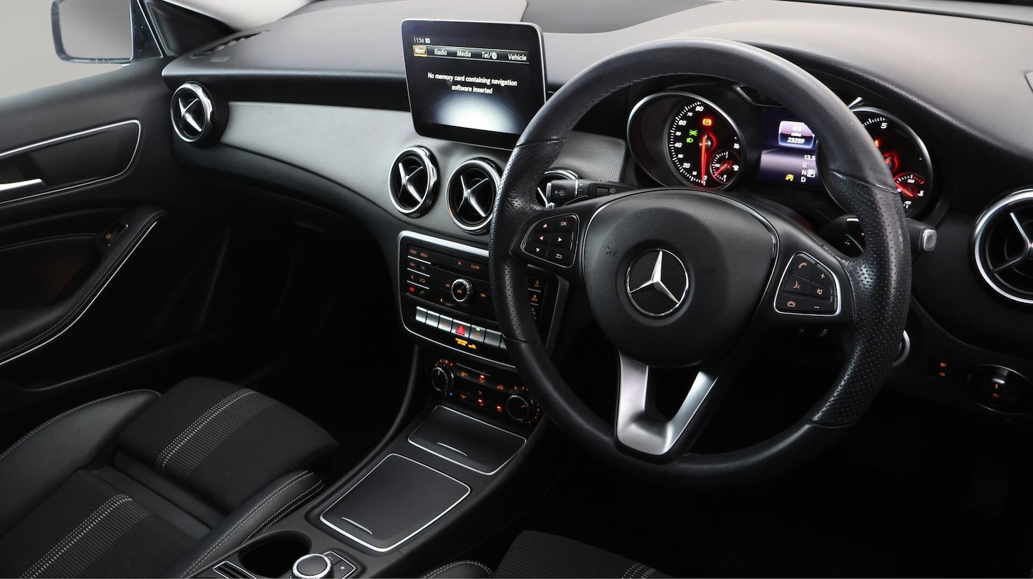 Used Mercedes-Benz GLA 2019 for sale - 76440933: Photo 10