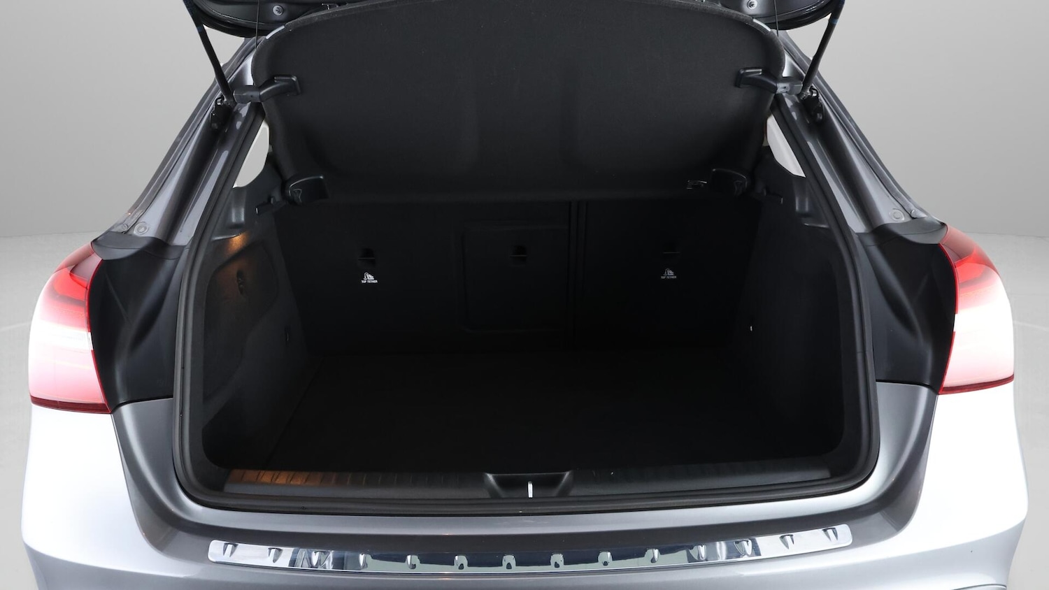 Used Mercedes-Benz GLA 2019 for sale - 76440933: Photo 17