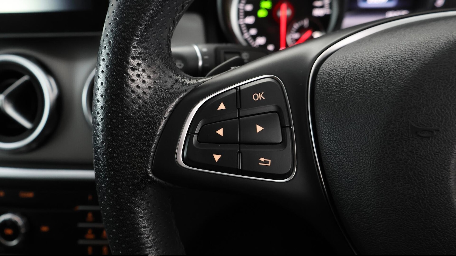 Used Mercedes-Benz GLA 2019 for sale - 76440933: Photo 22