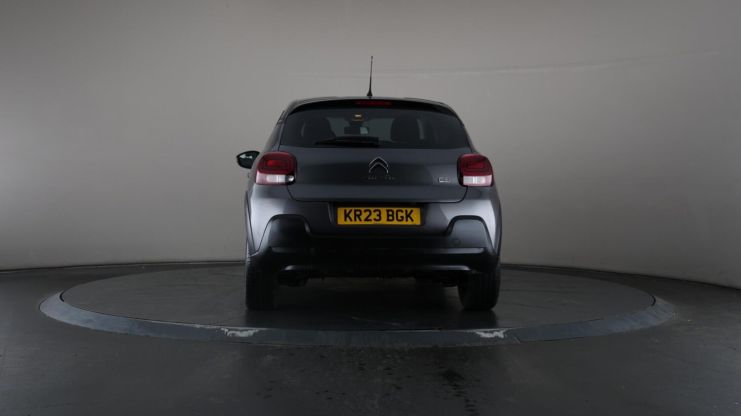 Vehicle 33