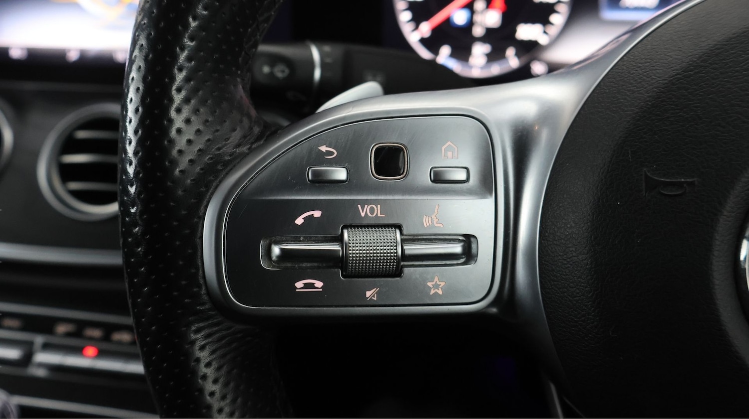 Used Mercedes-Benz E Class 2019 for sale - 77427001: Photo 21