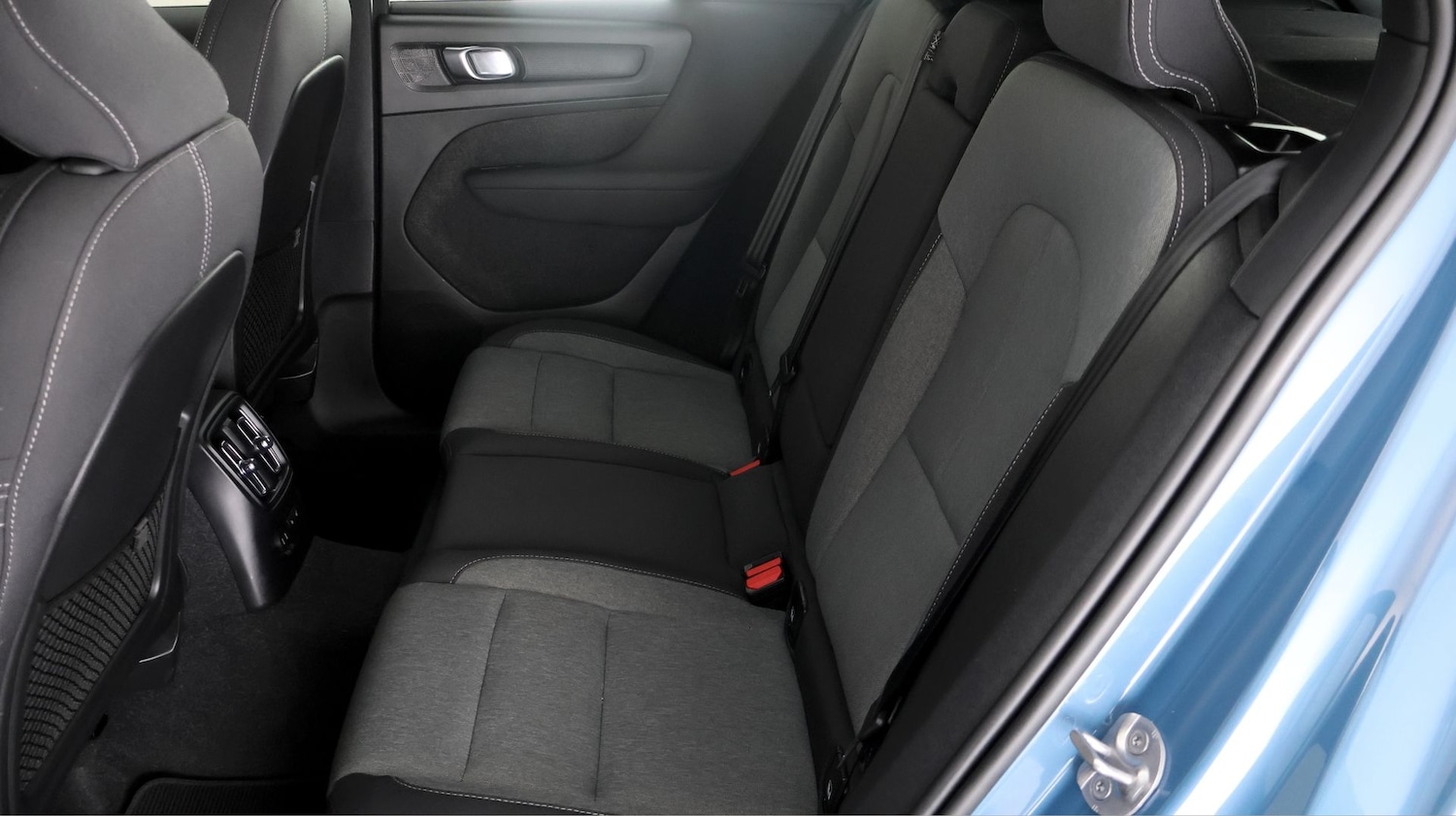 Used Volvo XC40 2023 for sale - 77262071: Photo 16