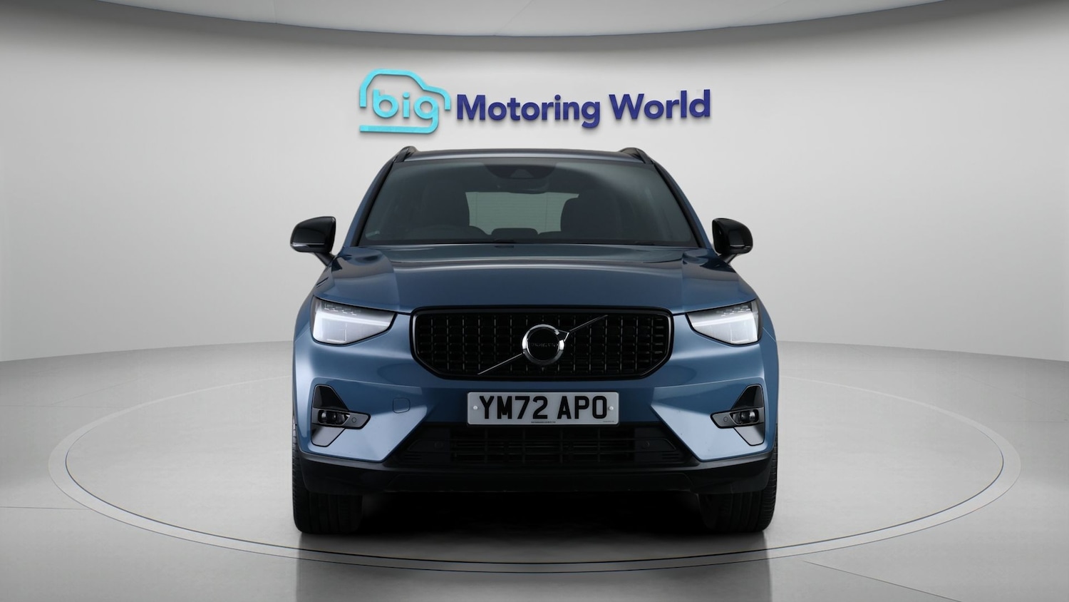 Used Volvo XC40 2023 for sale - 77262071: Photo 2