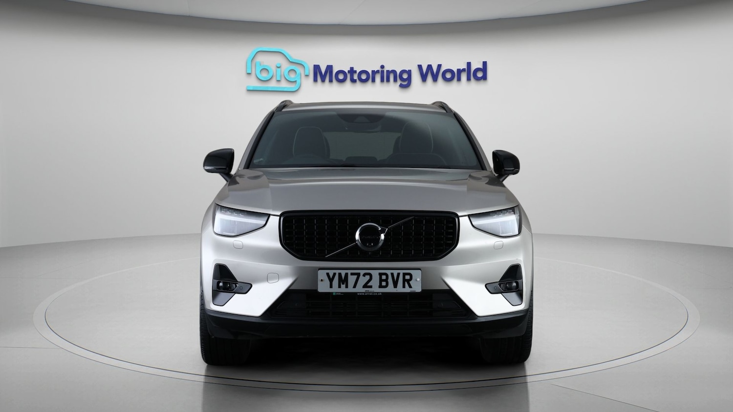 Used Volvo XC40 2023 for sale - 77669386: Photo 2