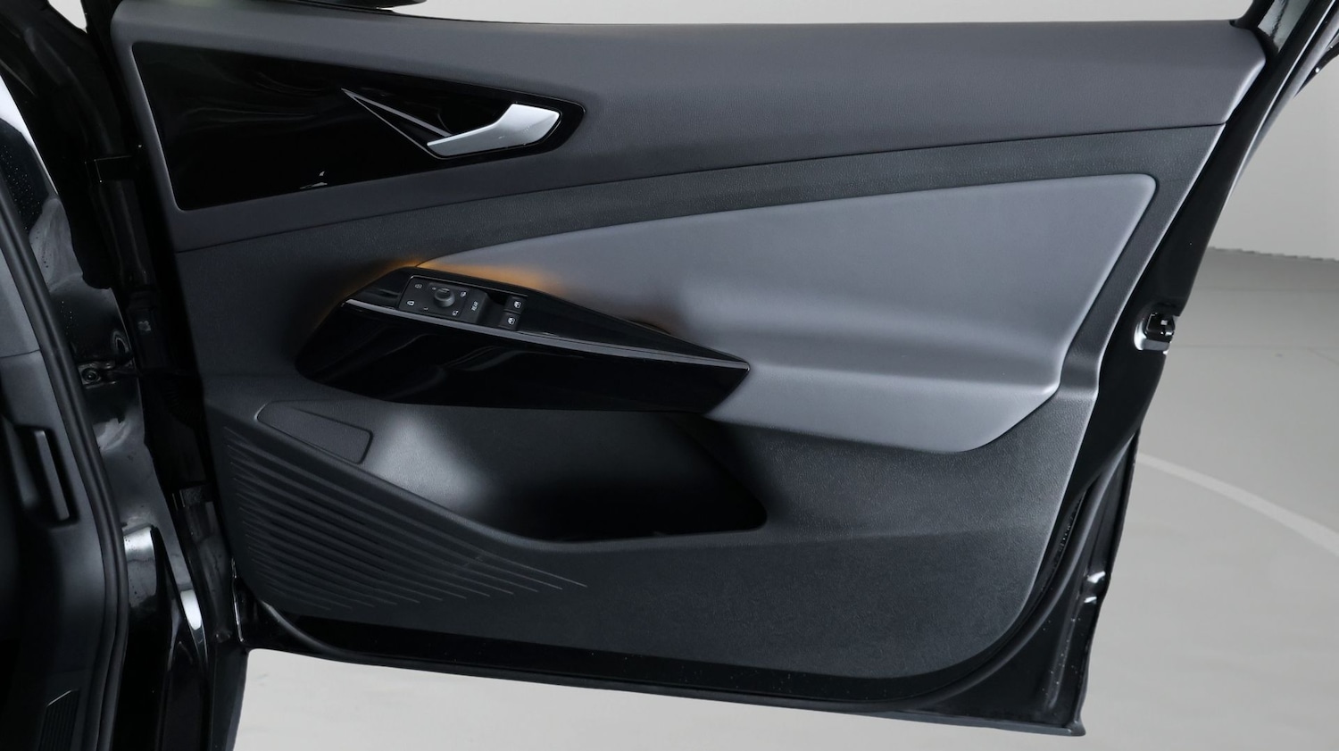 Used Volkswagen ID.4 2023 for sale - 77438644: Photo 15