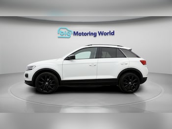 Used Volkswagen T-Roc 2021 for sale - 78327799: Photo