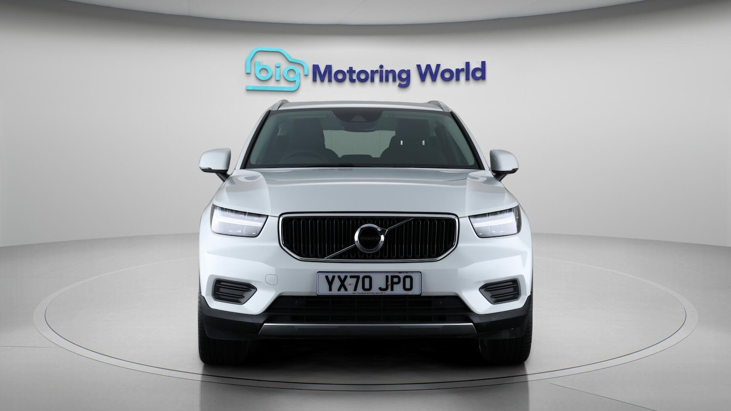 Used Volvo XC40 2020 for sale - 76151669: Photo 2
