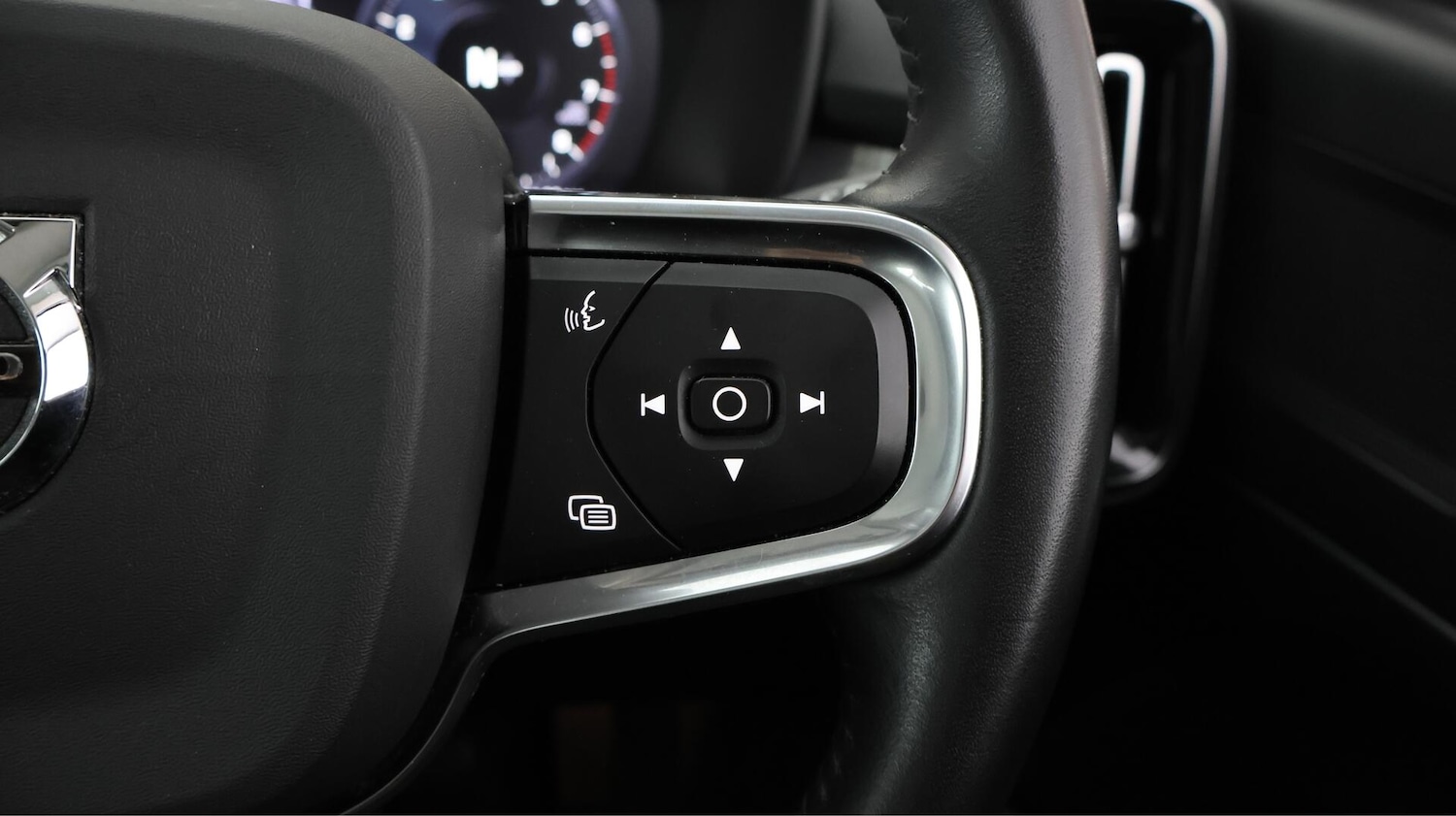Used Volvo XC40 2020 for sale - 76151669: Photo 21