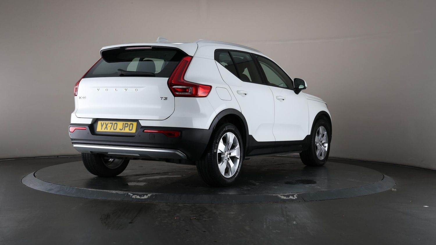 Used Volvo XC40 2020 for sale - 76151669: Photo 64