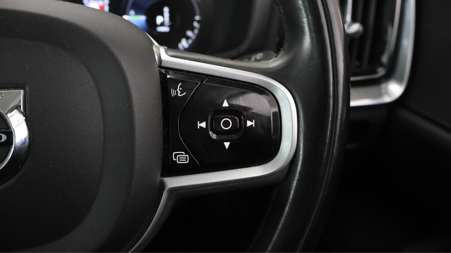 Used Volvo V60 for sale - 76759252: Photo 24