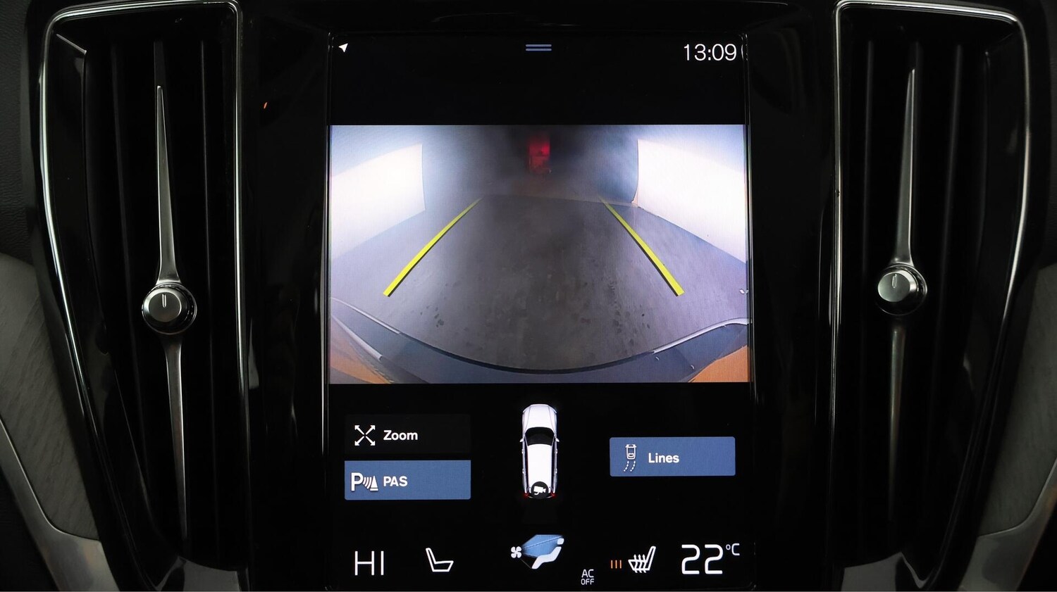 Used Volvo V60 for sale - 76759252: Photo 25