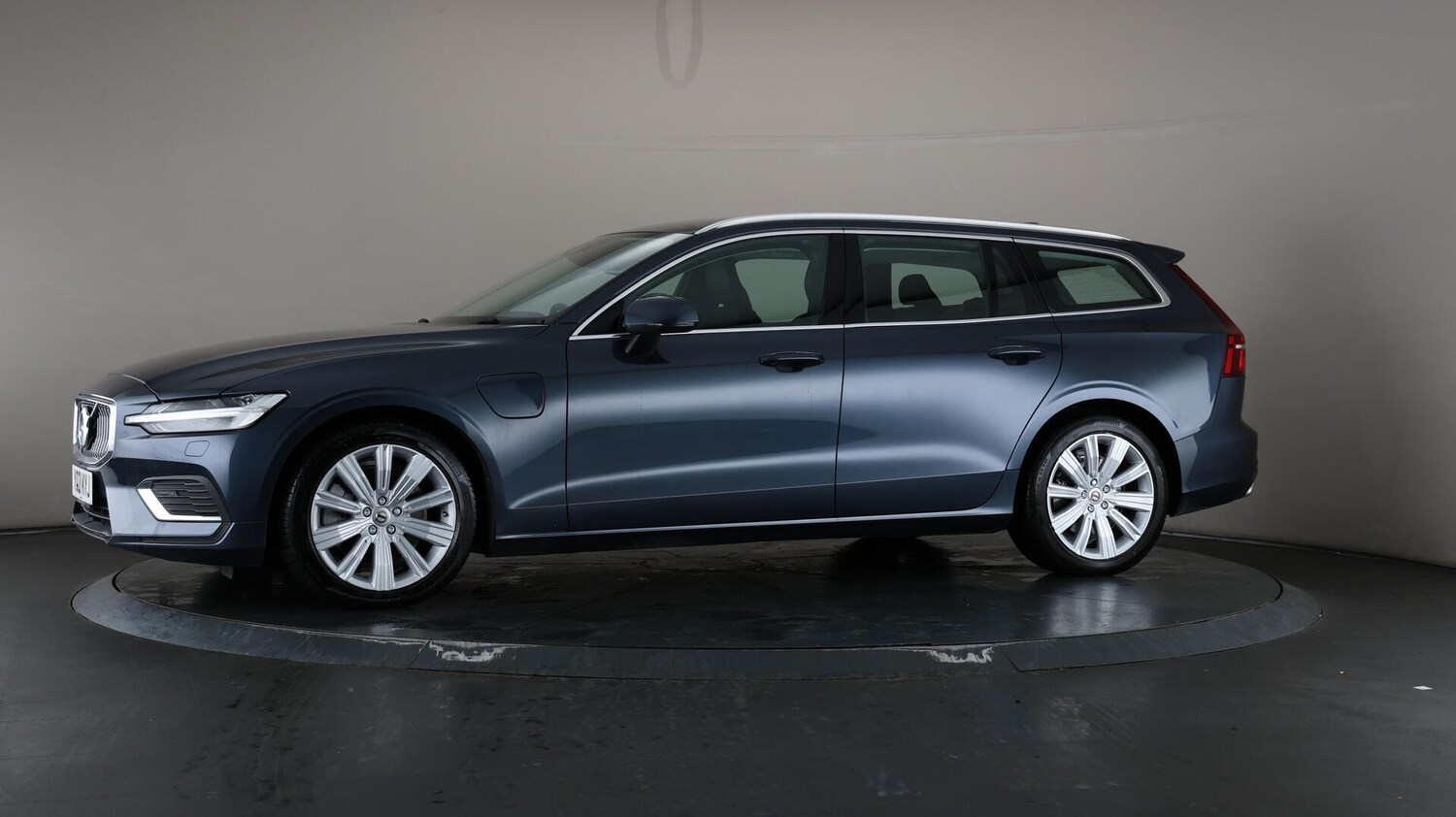 Used Volvo V60 for sale - 76759252: Photo 41