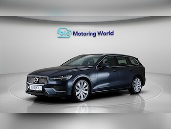 Used Volvo V60 2021 for sale - 76759252: Photo