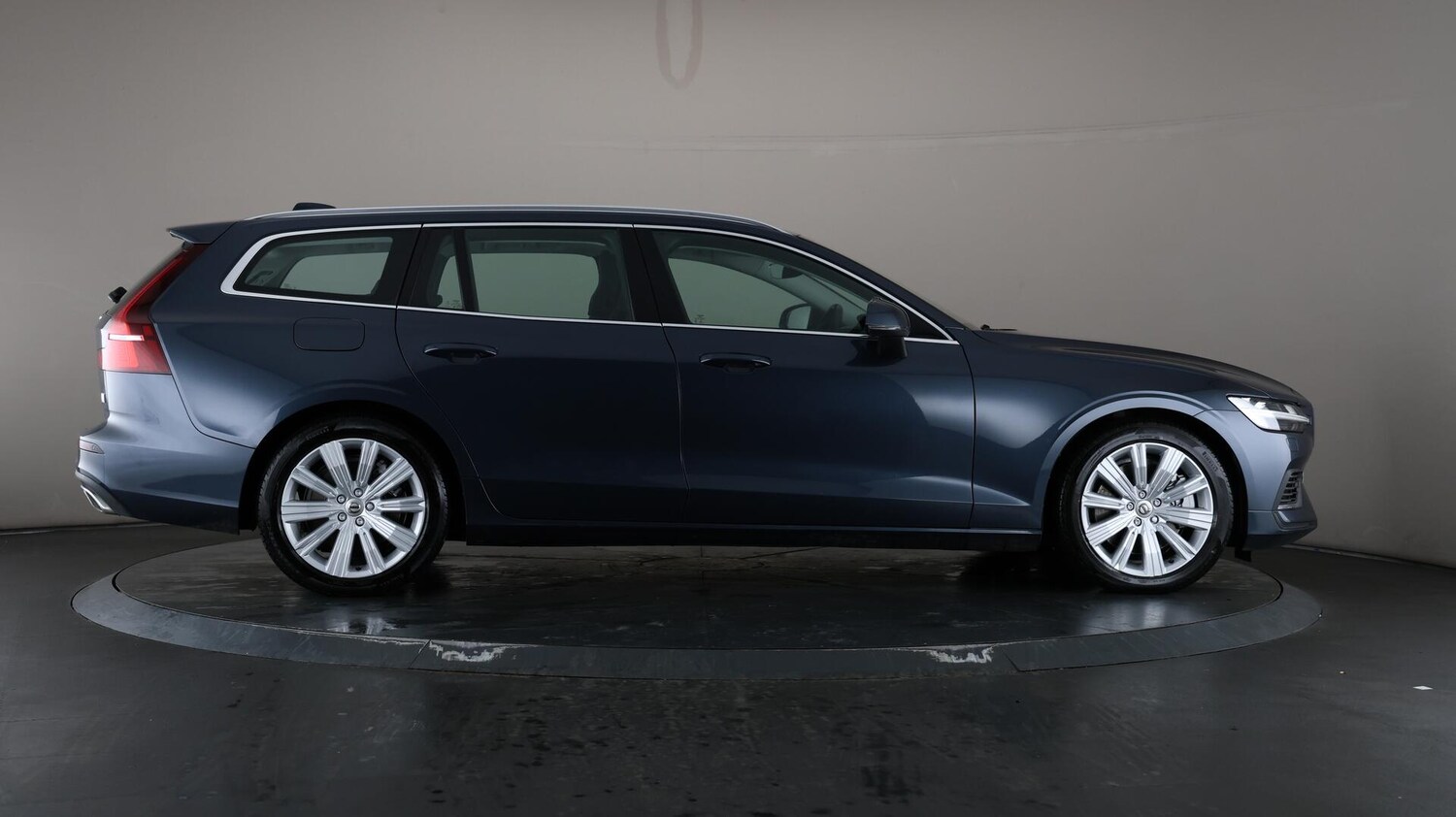 Used Volvo V60 for sale - 76759252: Photo 62