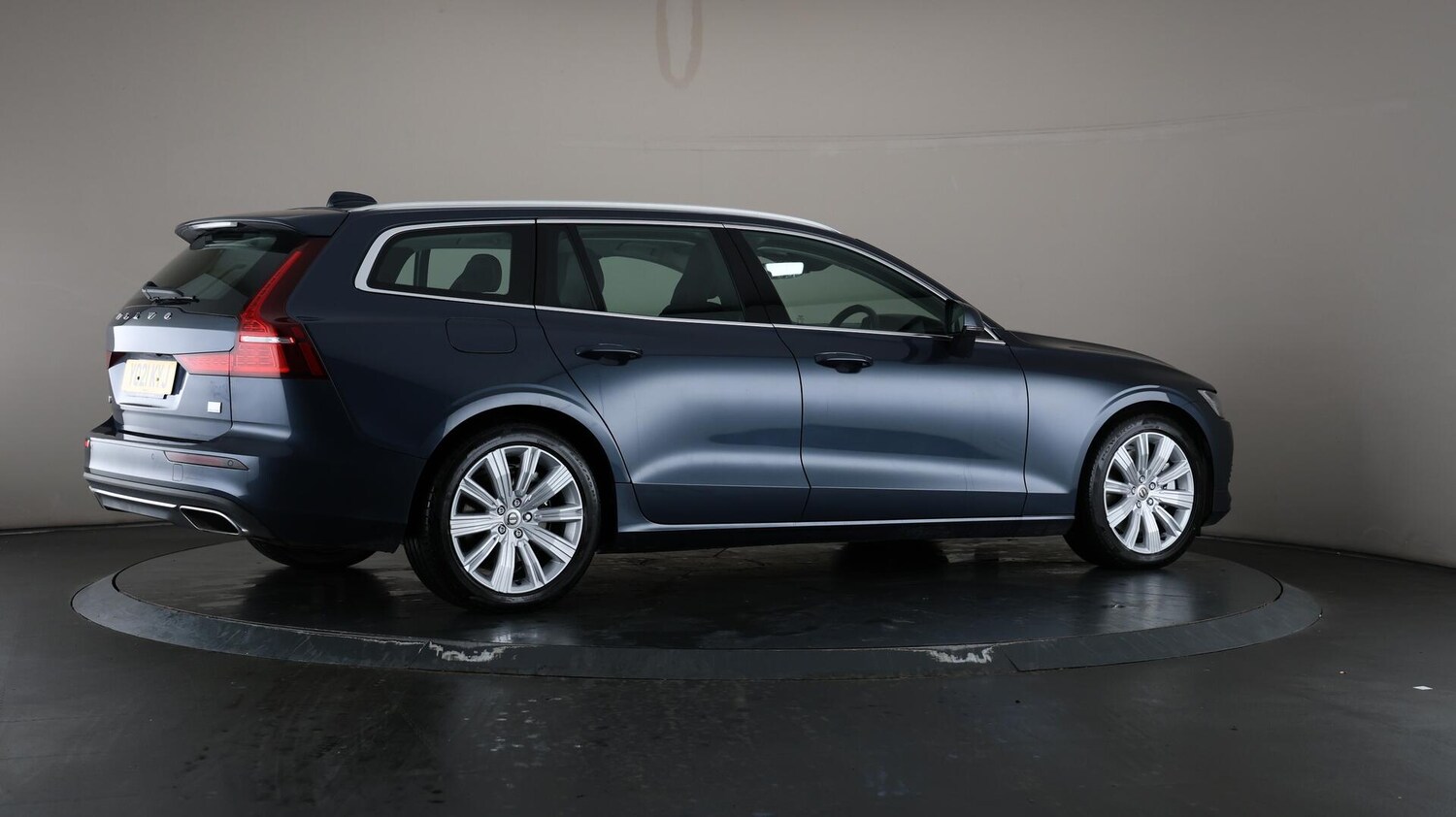 Used Volvo V60 for sale - 76759252: Photo 65