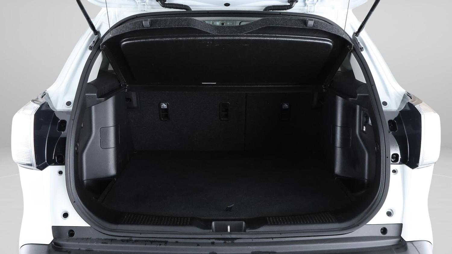 Used Suzuki SX4 S-Cross 2023 for sale - 76122490: Photo 17