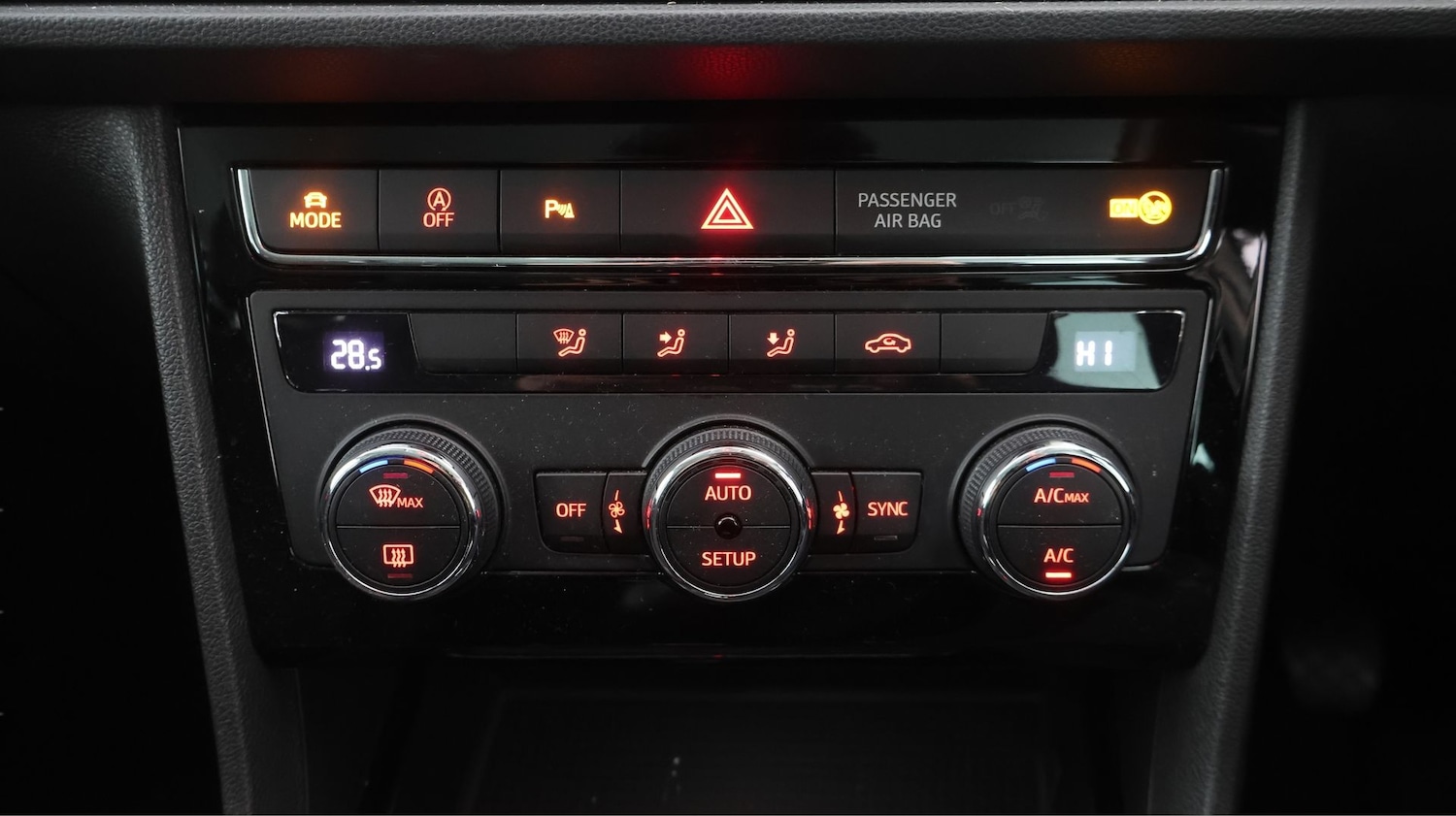 Used SEAT Leon 2020 for sale - 77736092: Photo 11