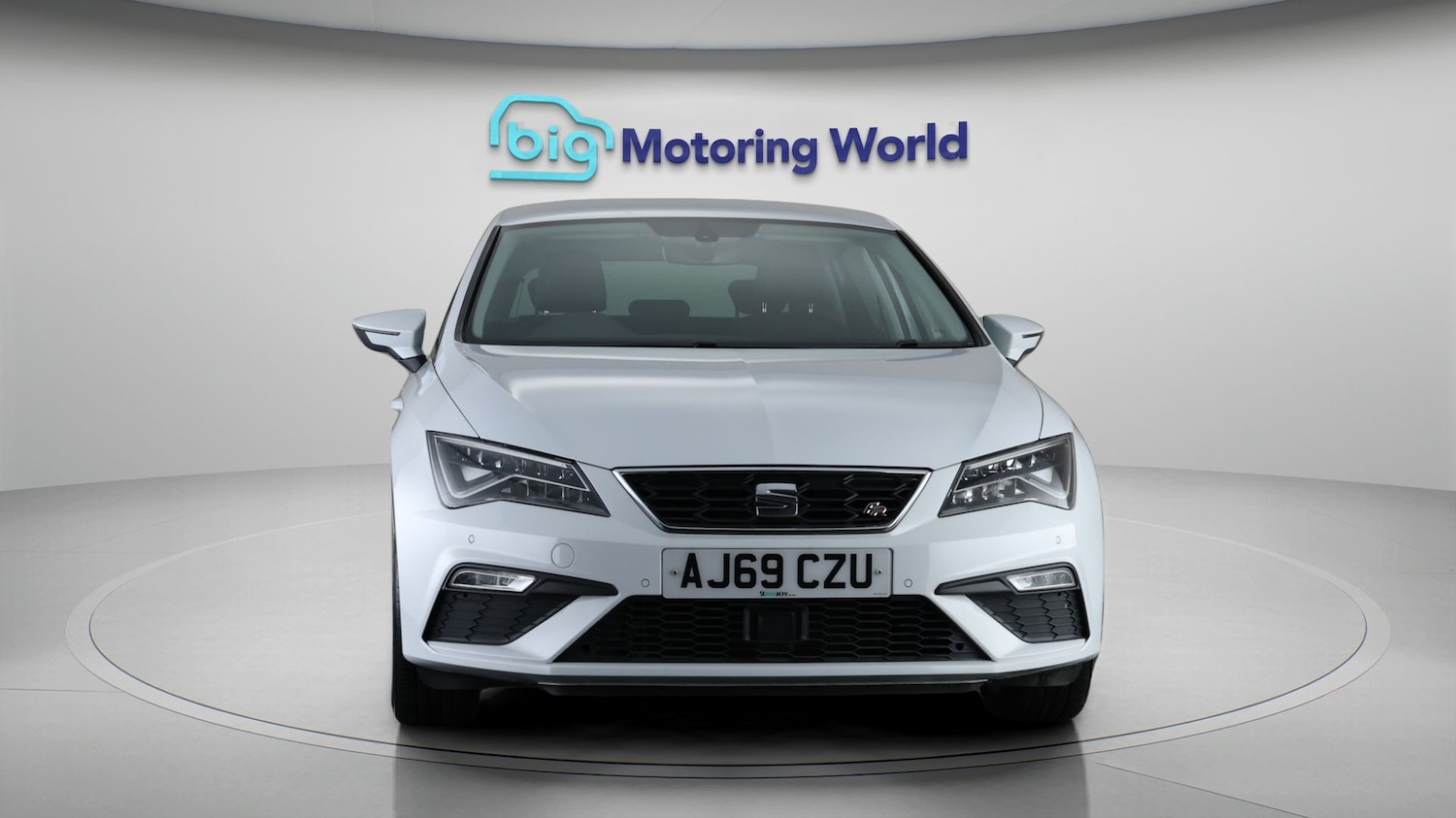 Used SEAT Leon 2020 for sale - 77736092: Photo 2