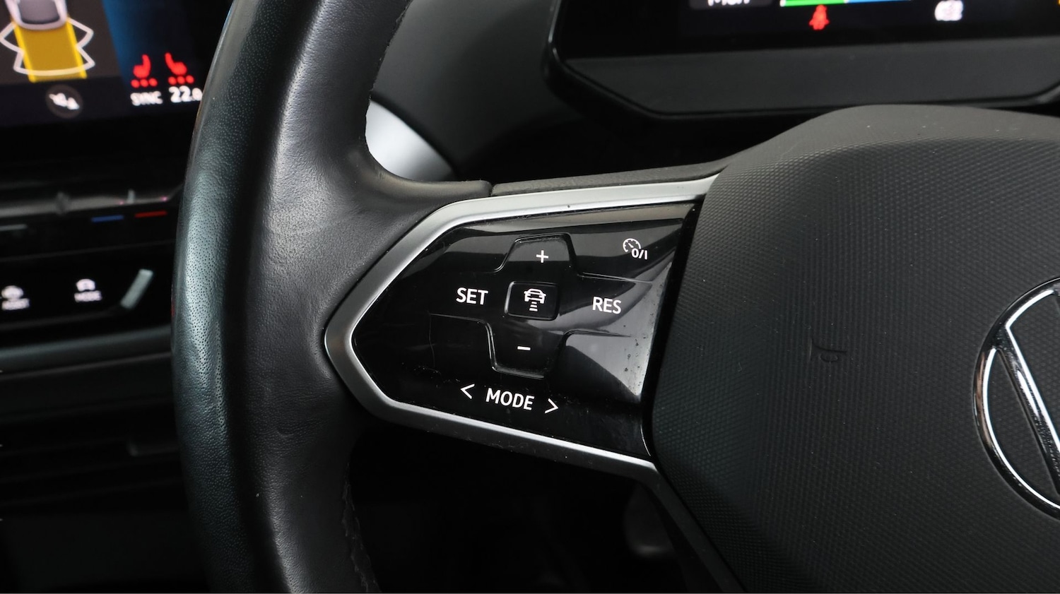 Used Volkswagen ID.4 2023 for sale - 77846614: Photo 22