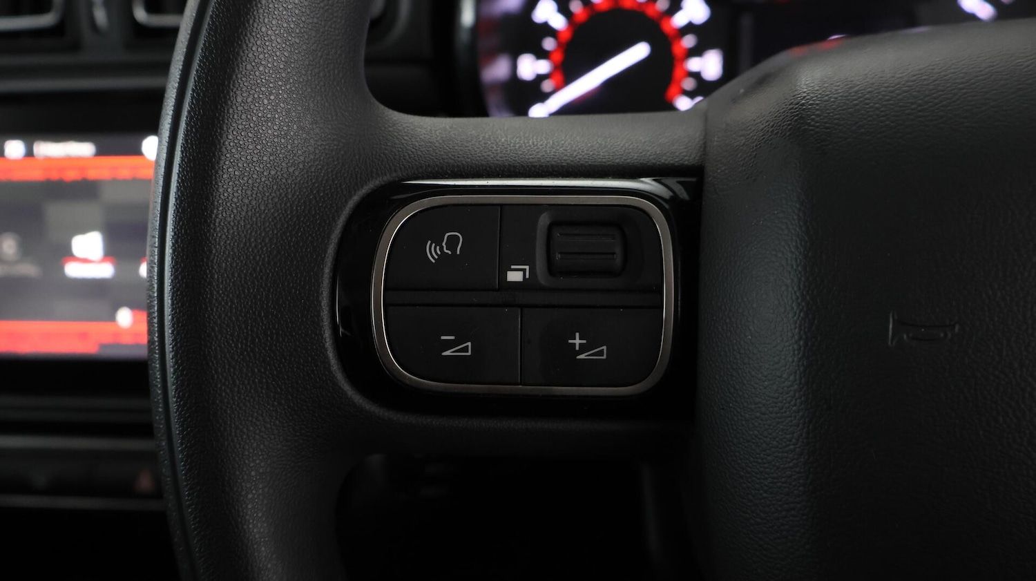 Used Citroen C3 2023 for sale - 76371559: Photo 21