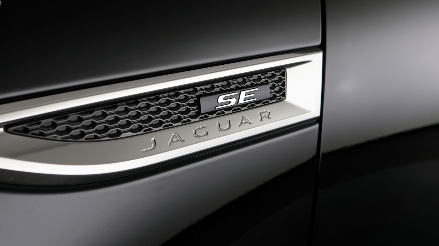 Used Jaguar E-Pace 2020 for sale - 77921627: Photo 20