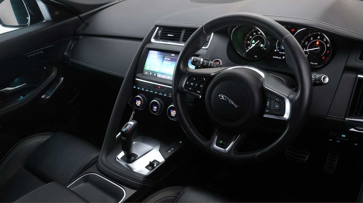 Used Jaguar E-Pace 2020 for sale - 77921627: Photo 9