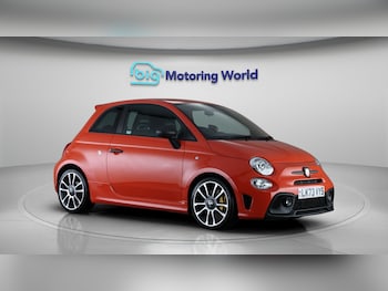 Used Abarth 695 2023 for sale - 77404393: Photo