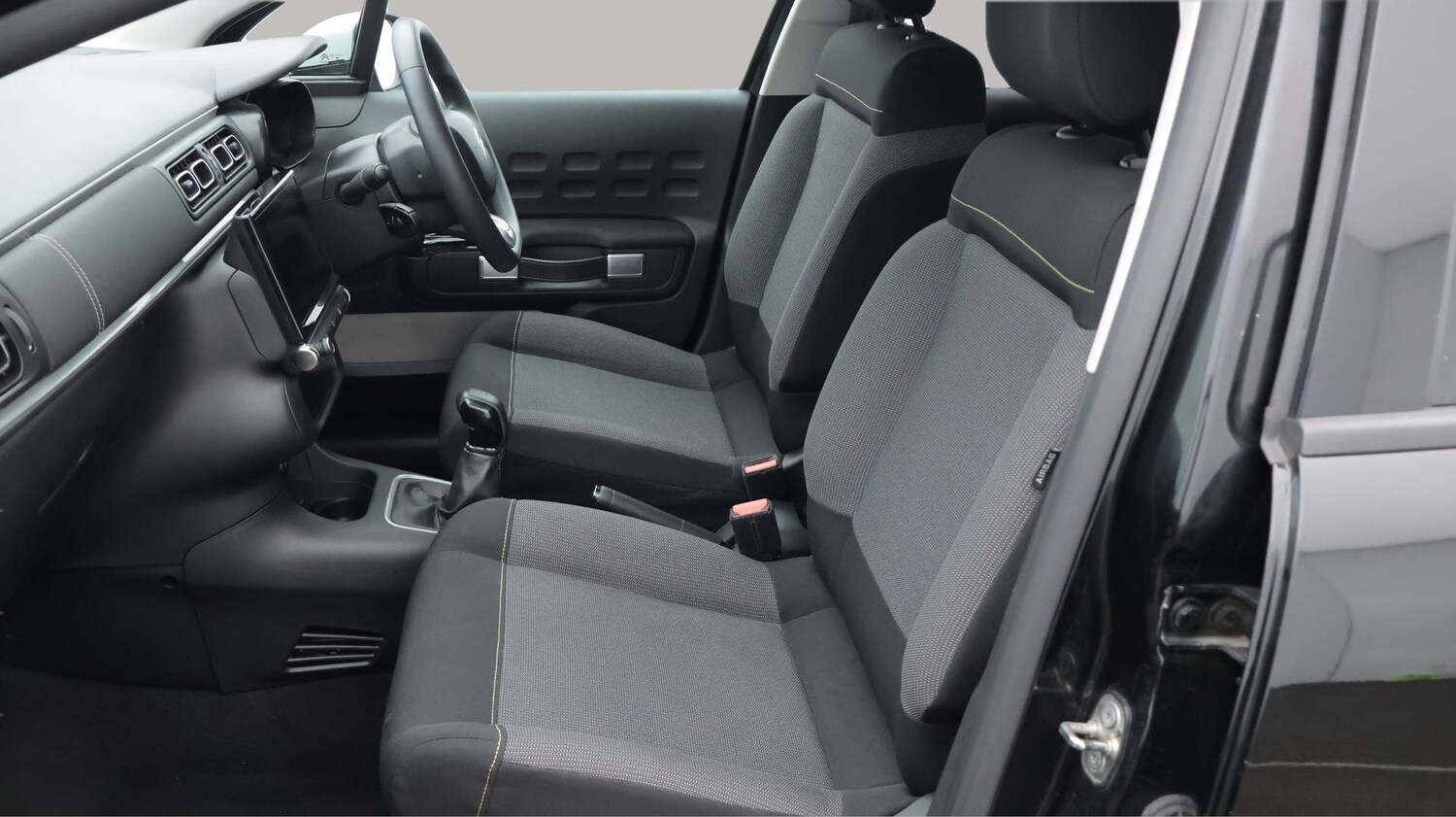 Used Citroen C3 2023 for sale - 76659077: Photo 15