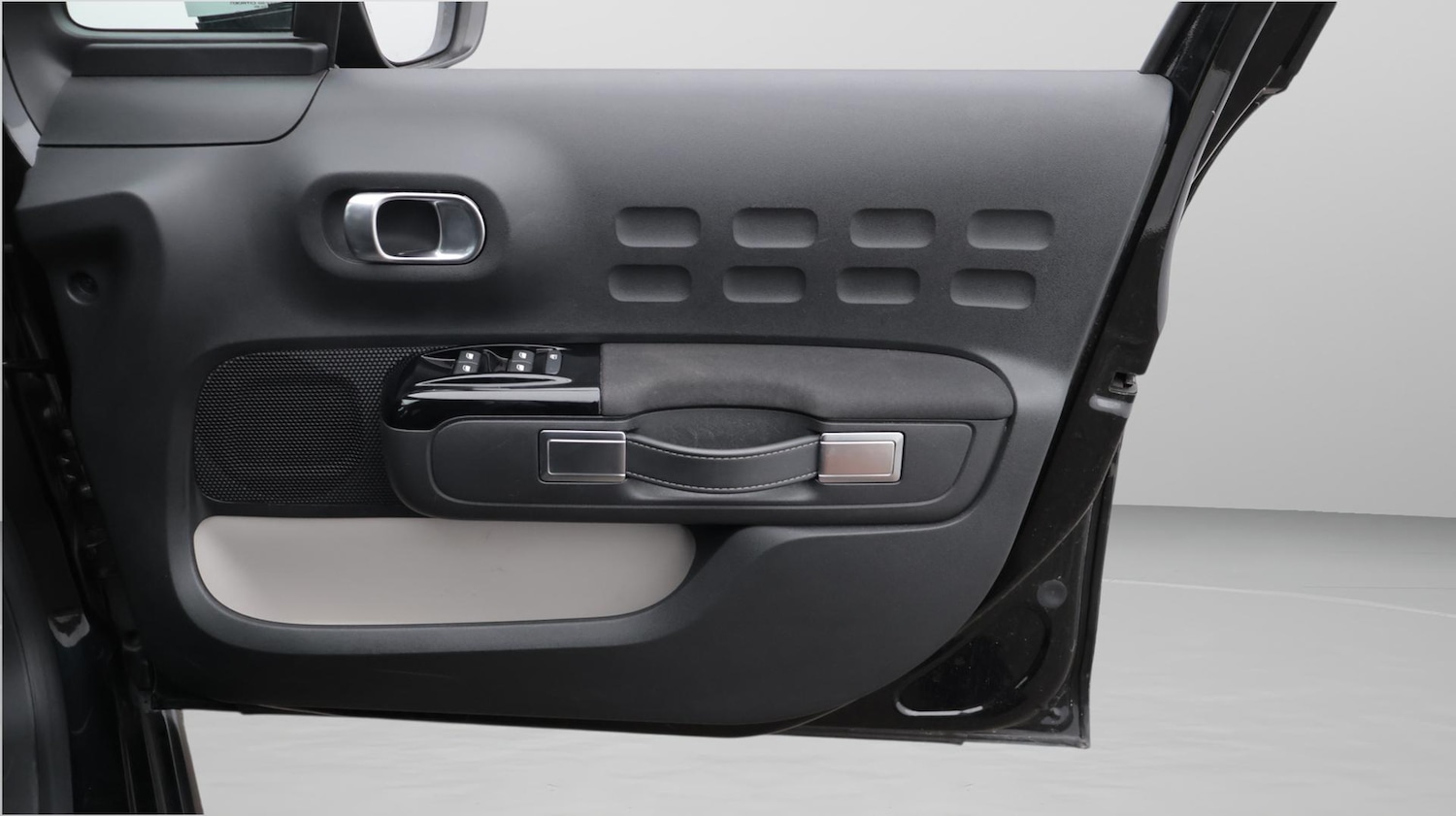 Used Citroen C3 2023 for sale - 76659077: Photo 16