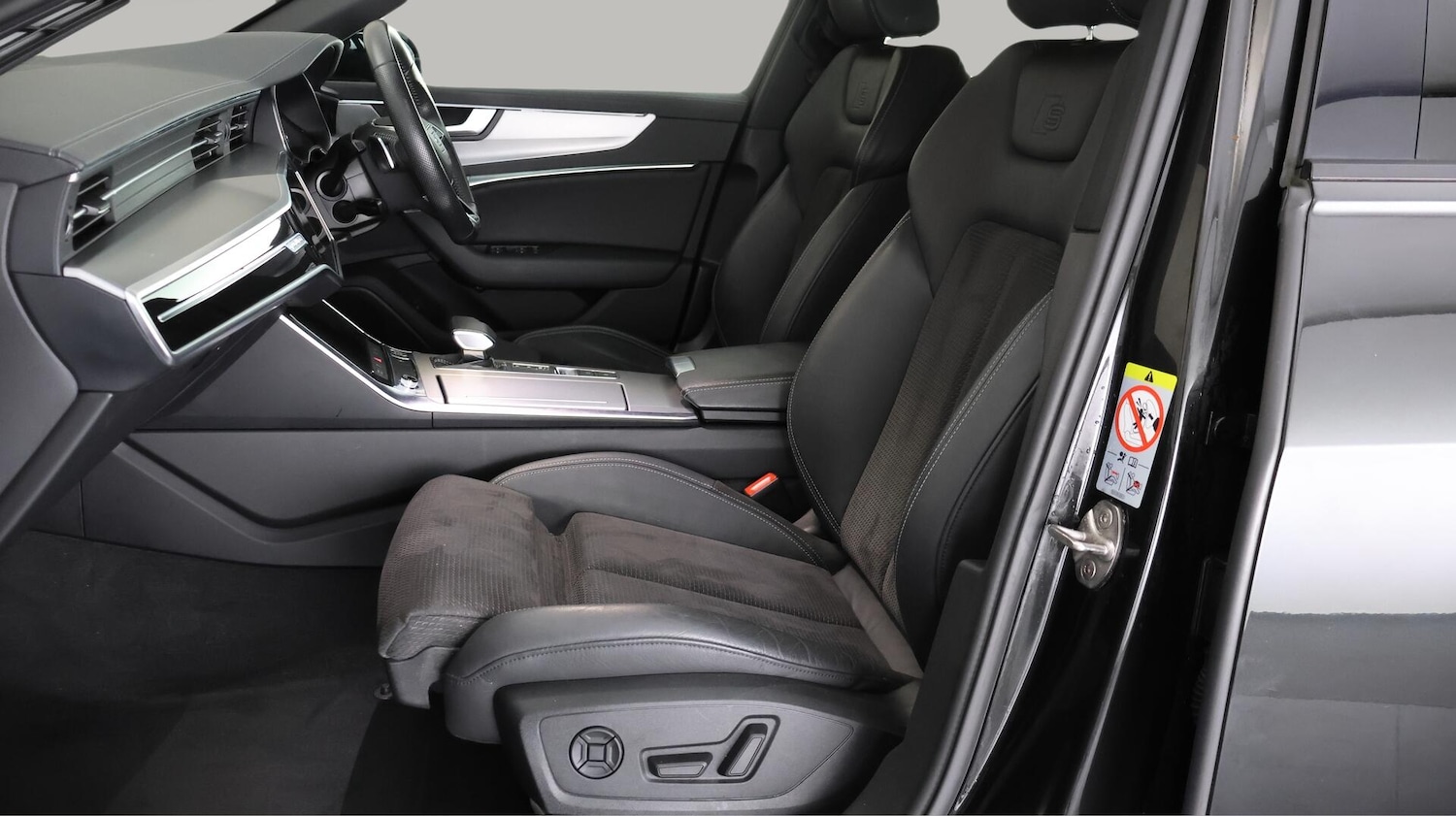 Used Audi A6 2020 for sale - 76485856: Photo 15