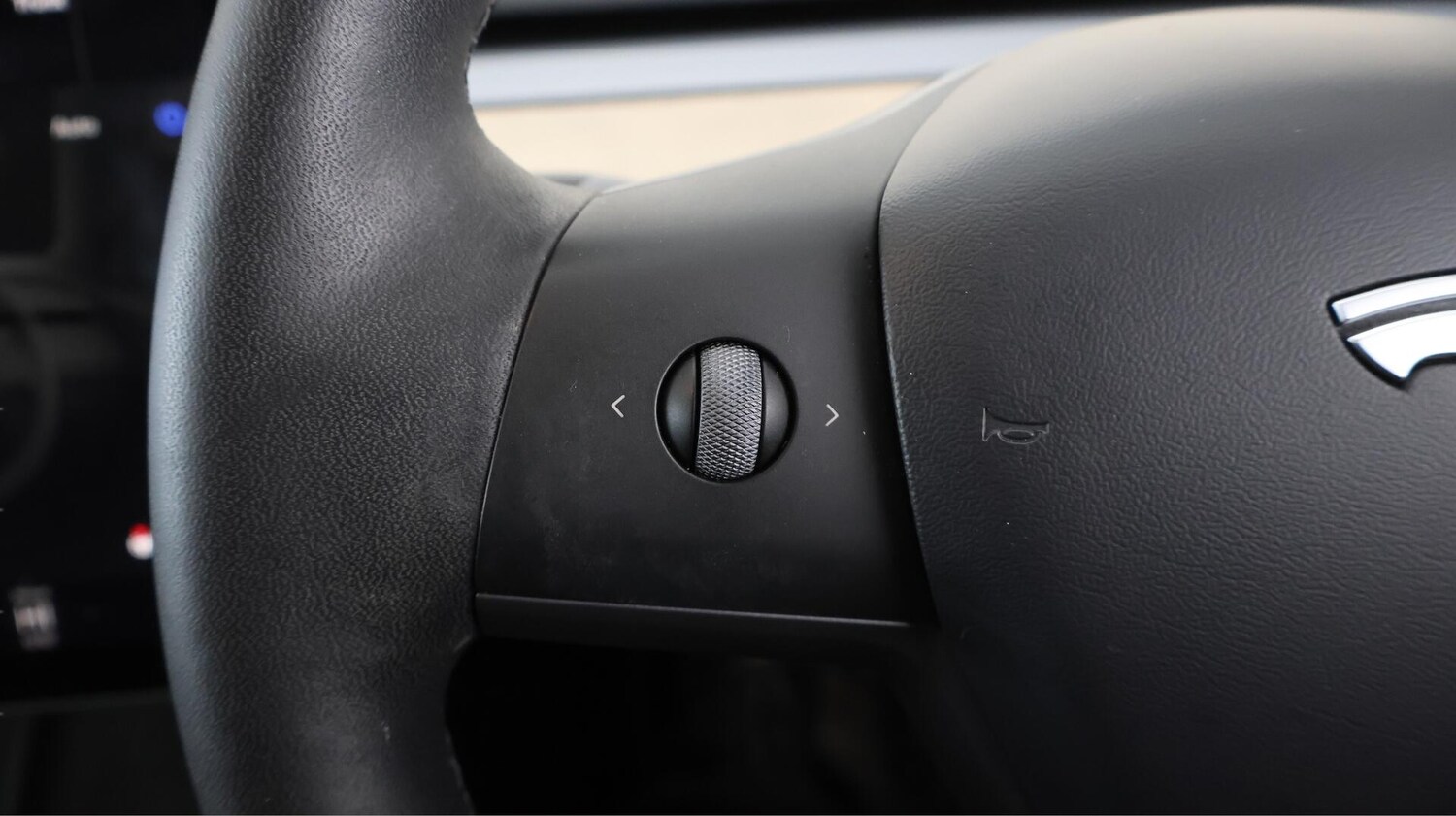 Used Tesla Model 3 2021 for sale - 76742438: Photo 24