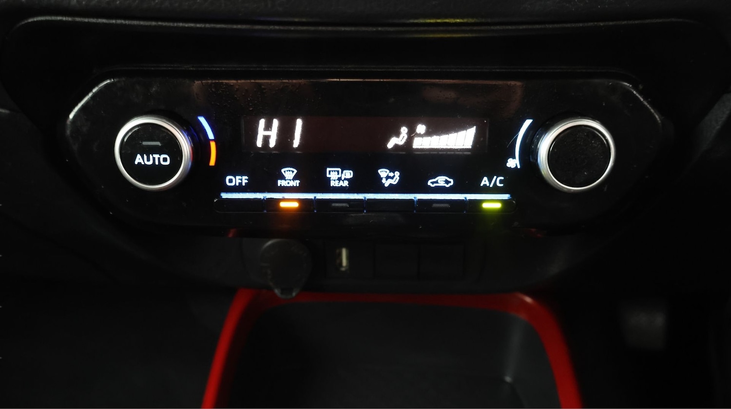 Used Toyota Aygo X 2023 for sale - 78063345: Photo 11