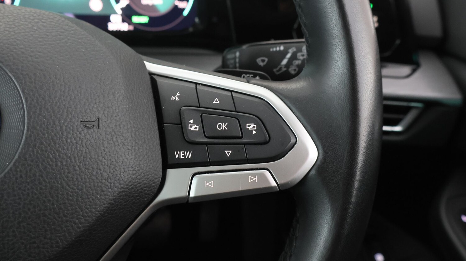 Used Volkswagen Golf 2023 for sale - 77841676: Photo 24