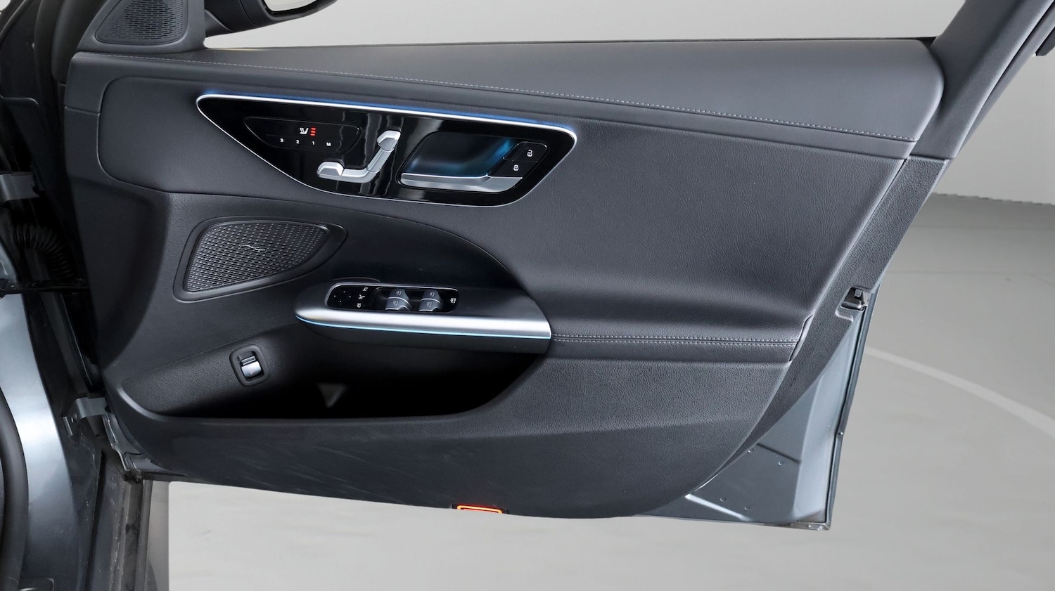 Used Mercedes-Benz C Class 2022 for sale - 77976952: Photo 15