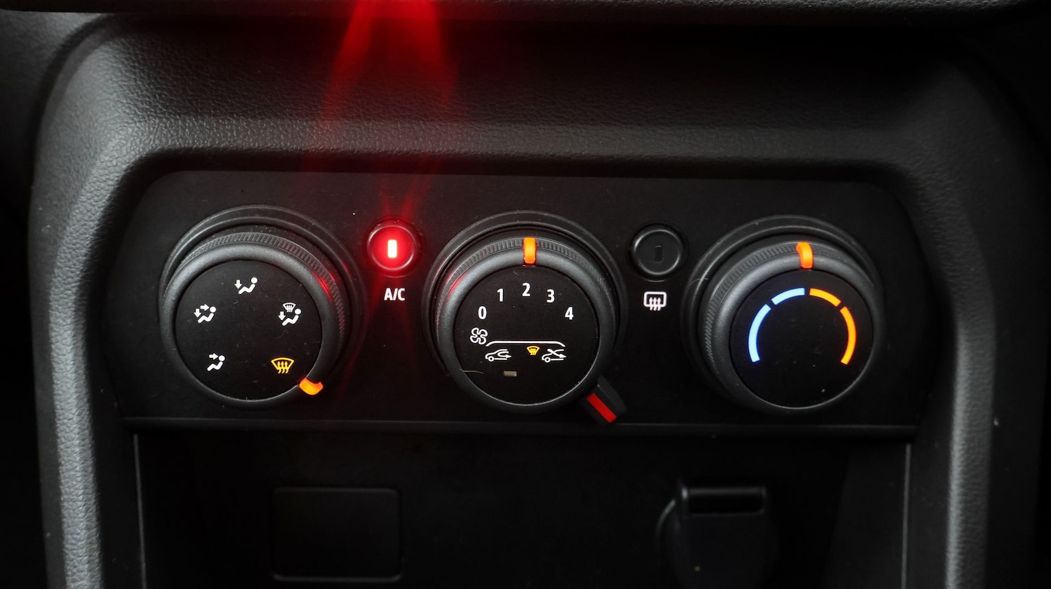 Used Dacia Sandero Stepway 2023 for sale - 77781868: Photo 11