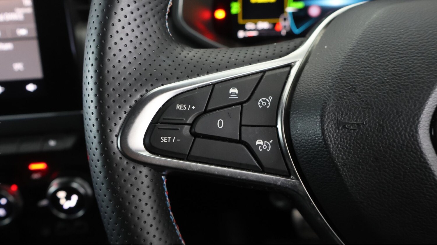 Used Renault Clio 2024 for sale - 77476839: Photo 21