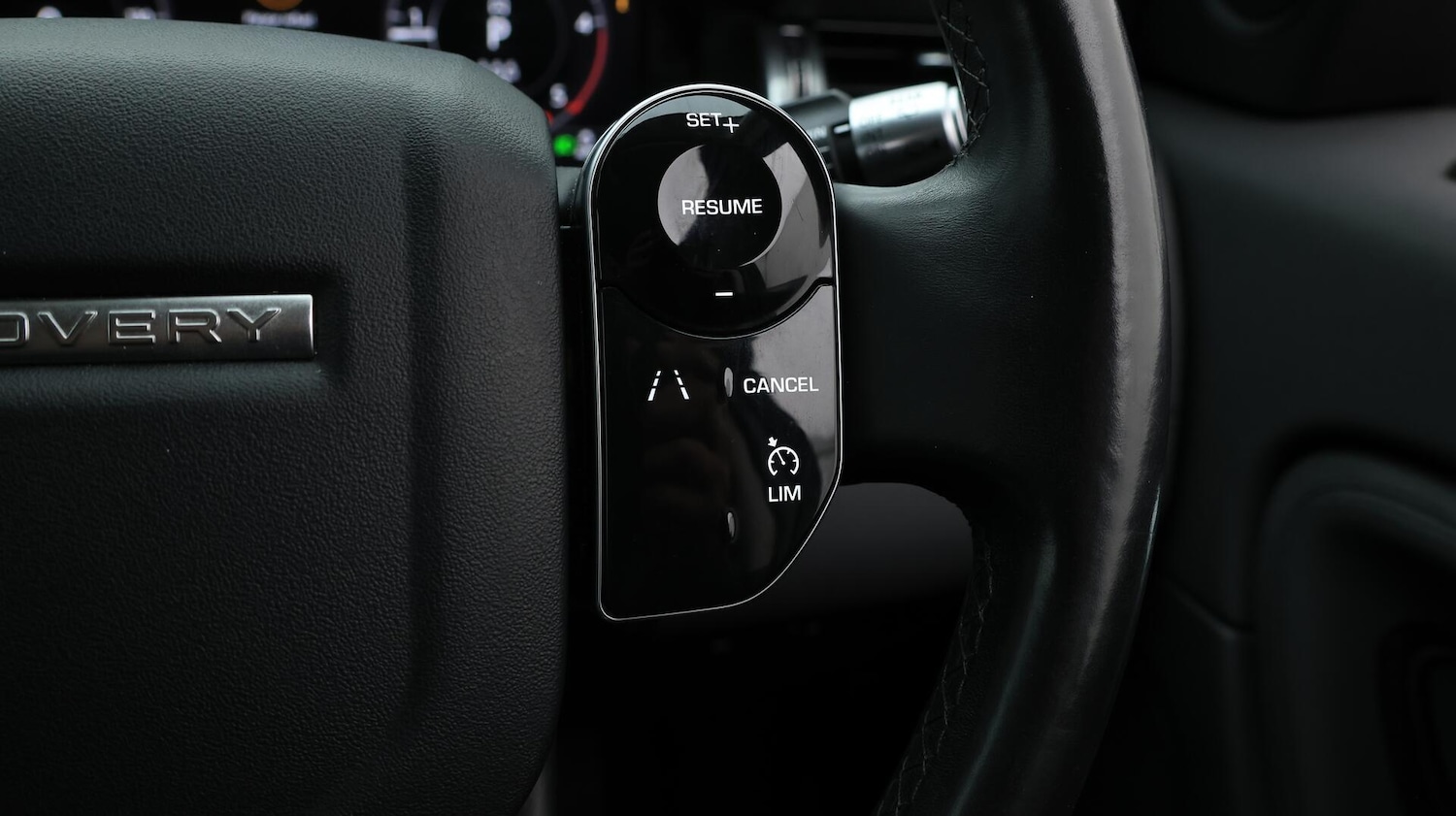 Used Land Rover Discovery Sport 2019 for sale - 76633671: Photo 28