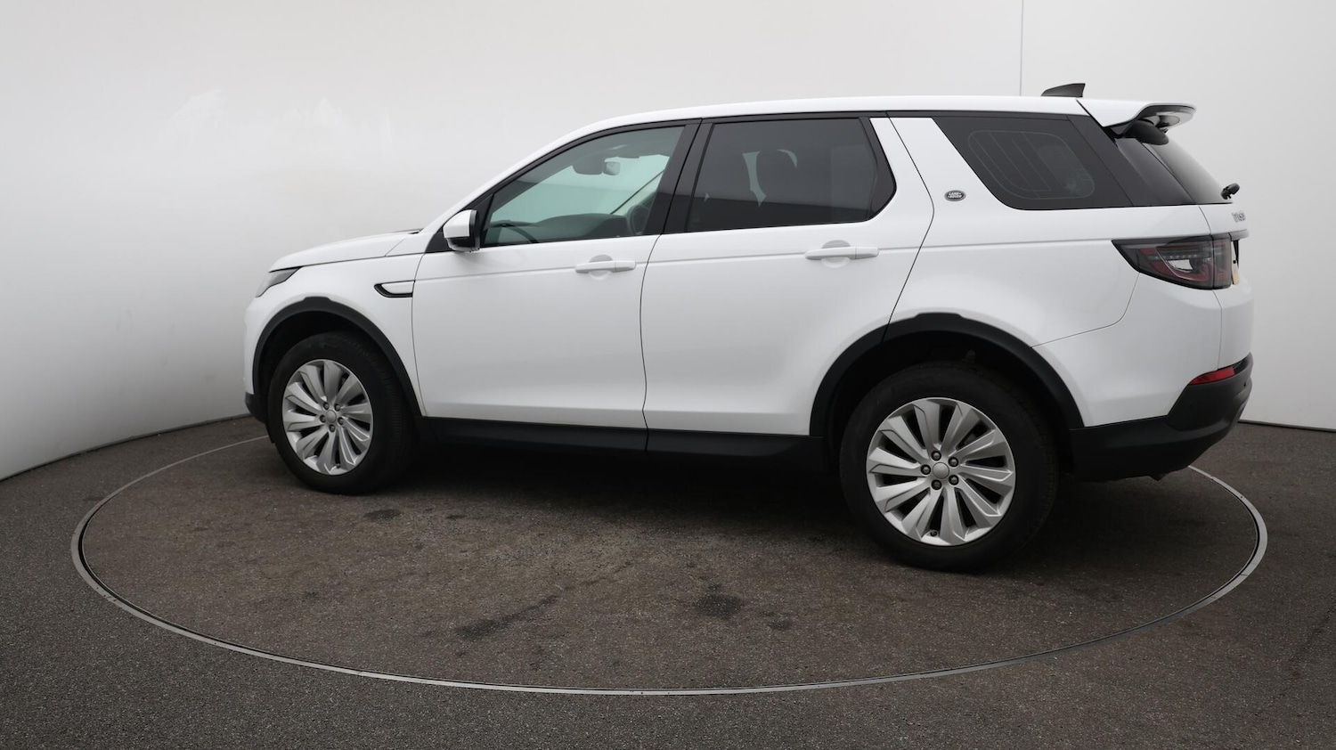Used Land Rover Discovery Sport 2019 for sale - 76633671: Photo 50