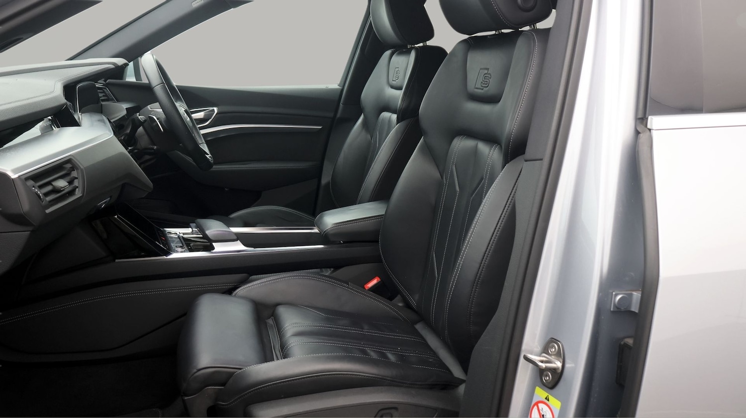 Used Audi e-tron 2022 for sale - 78218083: Photo 14