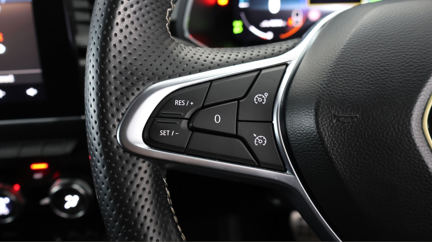 Used Renault Captur 2023 for sale - 77404698: Photo 21