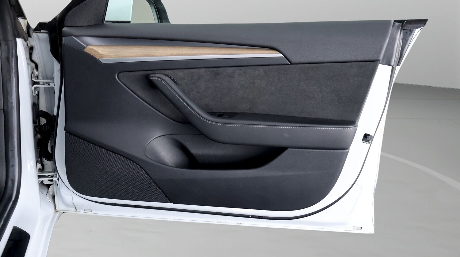 Used Tesla Model 3 2021 for sale - 77247520: Photo 15