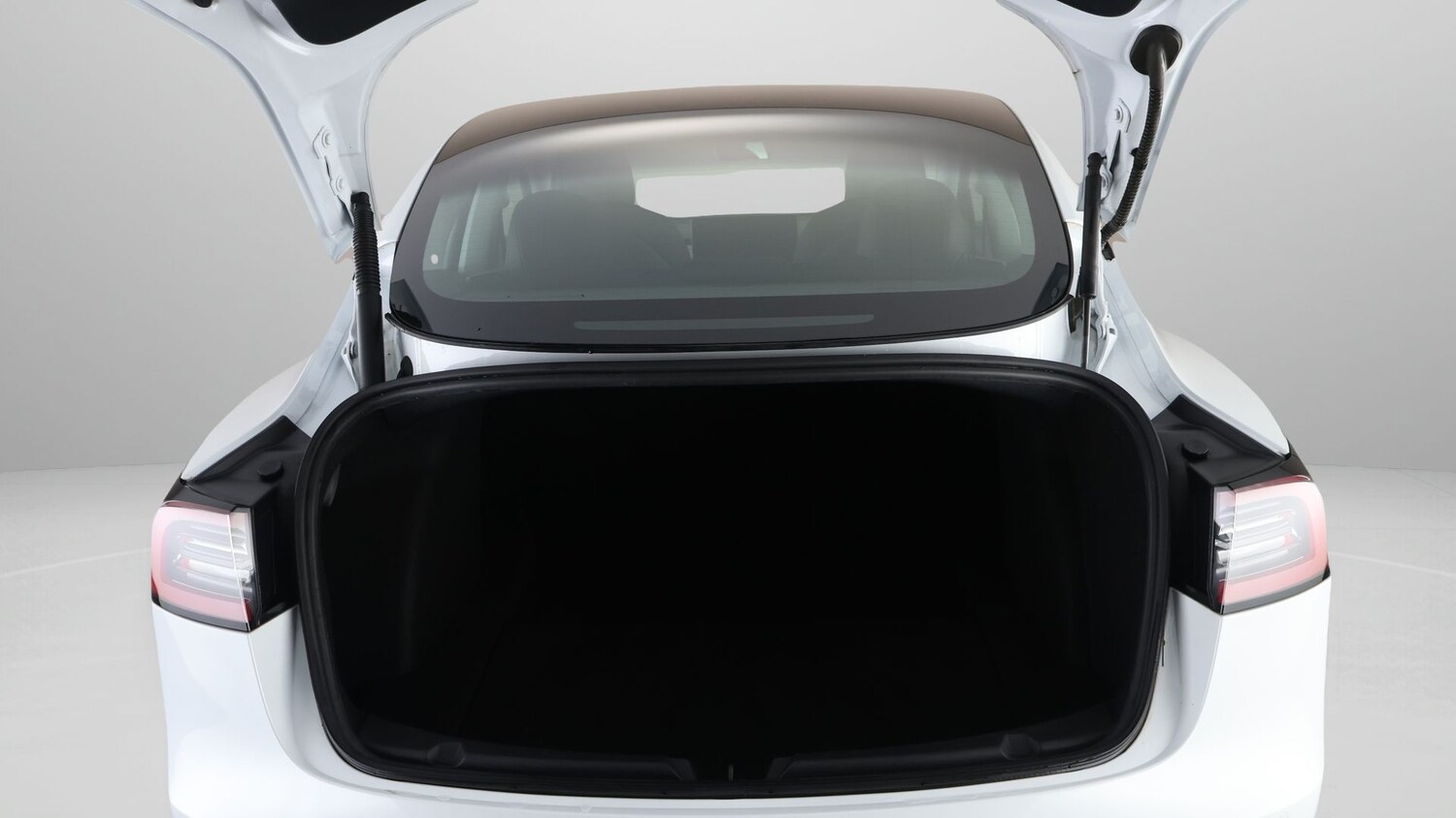 Used Tesla Model 3 2021 for sale - 77247520: Photo 17