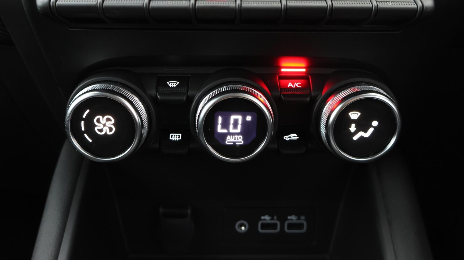 Used Renault Captur 2023 for sale - 76423627: Photo 13