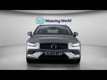 Used Volvo V60 2019 for sale - 74810791: Photo