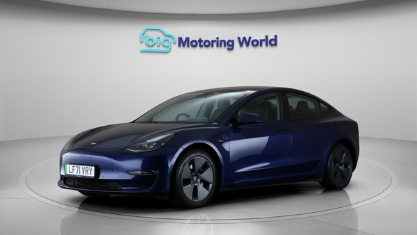 Used Tesla Model 3 2021 for sale - 76246981: Photo 4