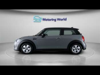 Used MINI Hatch 2022 for sale - 75070602: Photo
