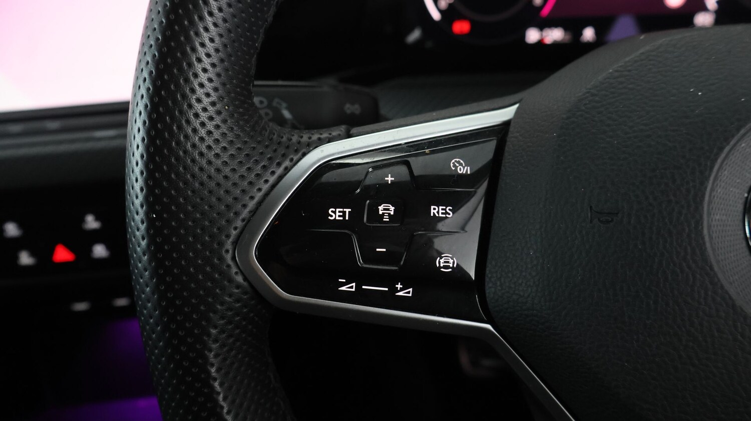 Used Volkswagen Golf for sale - 77840522: Photo 23