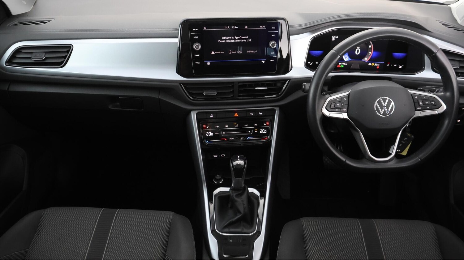 Used Volkswagen T-Roc 2022 for sale - 76522537: Photo 13