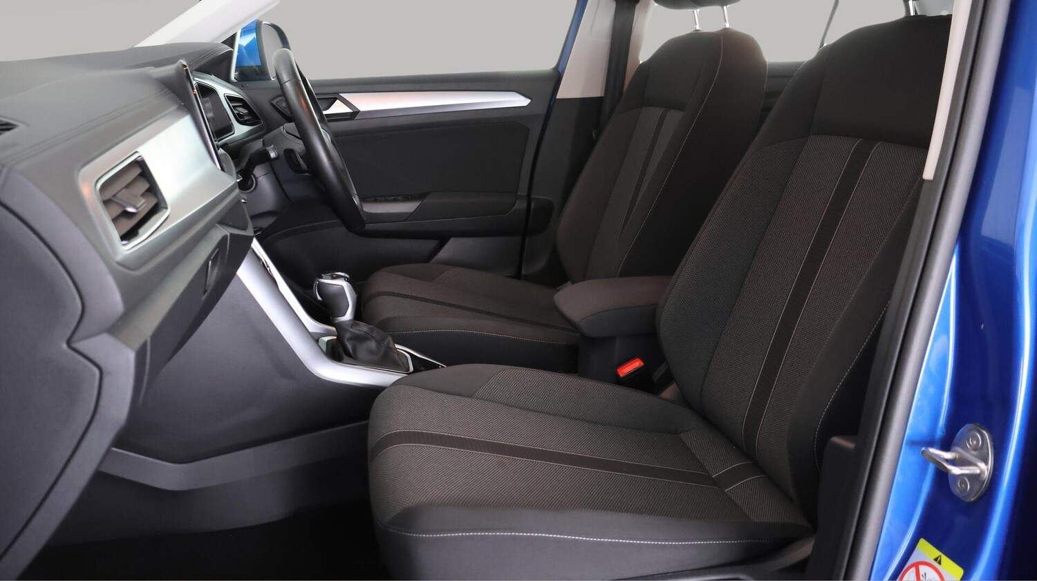 Used Volkswagen T-Roc 2022 for sale - 76522537: Photo 14