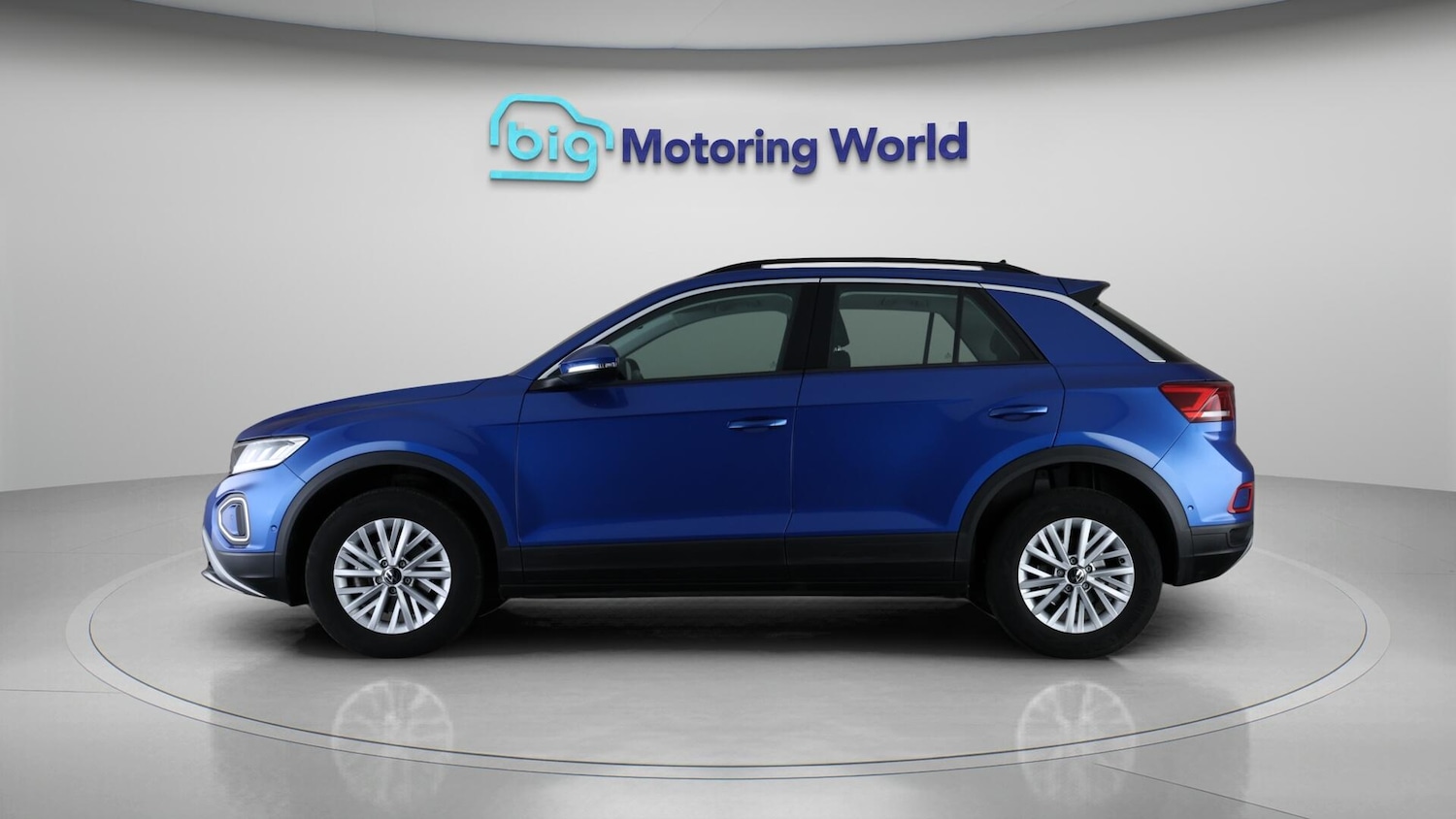 Used Volkswagen T-Roc 2022 for sale - 76522537: Photo 5